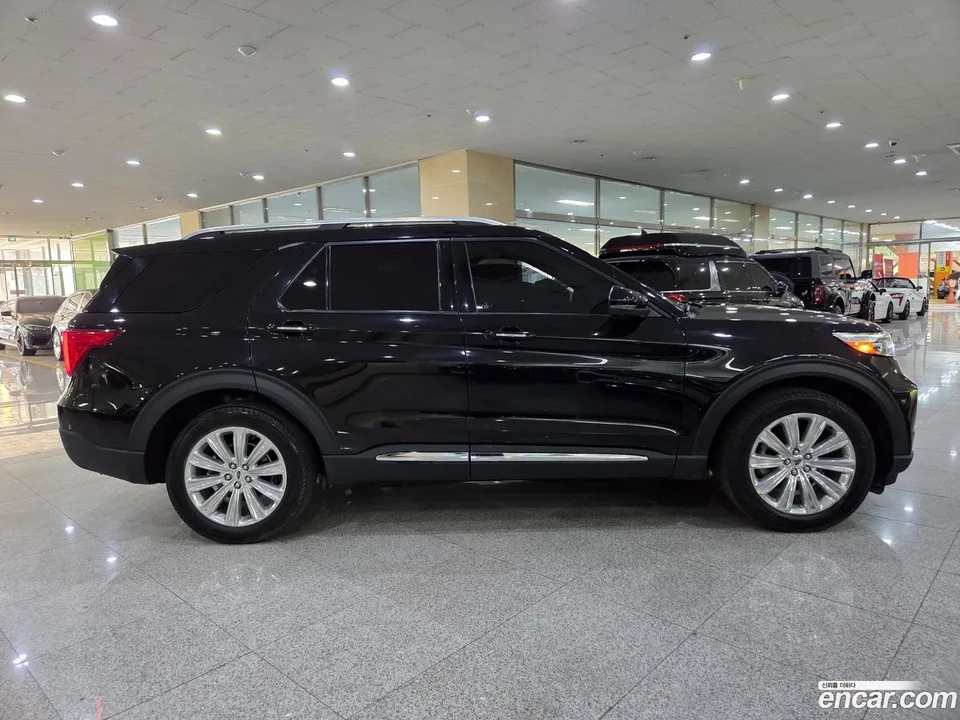 Ford Explorer 2.3 4WD 2022 — миниатюра 5