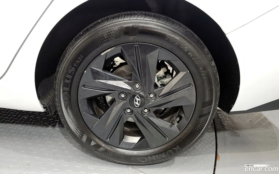 Hyundai Avante 1.6 2022 — миниатюра 5