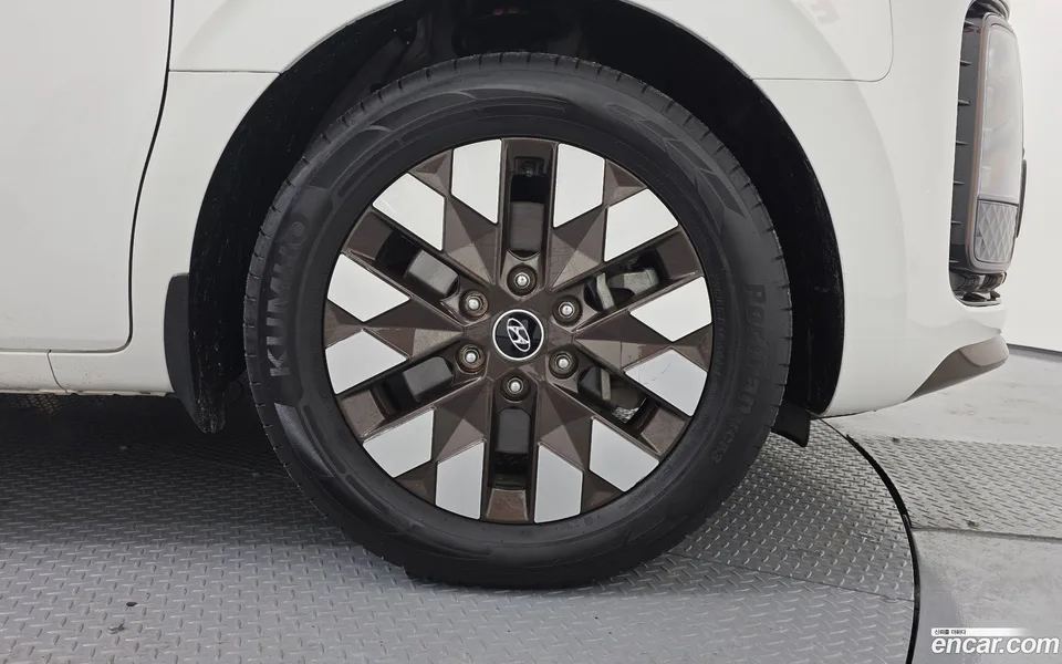 Hyundai Staria 9 2022 — миниатюра 5