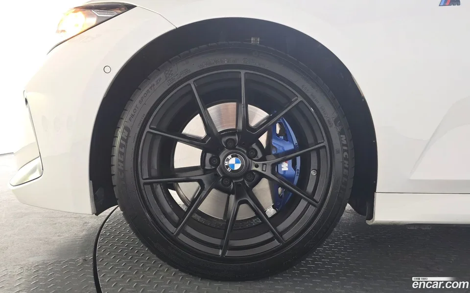 BMW 3 Series 320i M 2024 — миниатюра 5