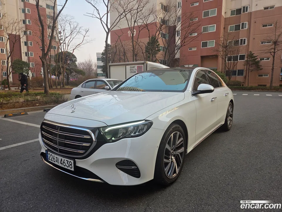 Mercedes-Benz E-Class E220d 4MATIC 2024 — миниатюра 3