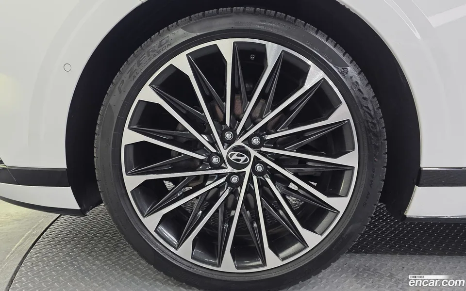 Hyundai Grandeur Hybrid 2023 — миниатюра 5