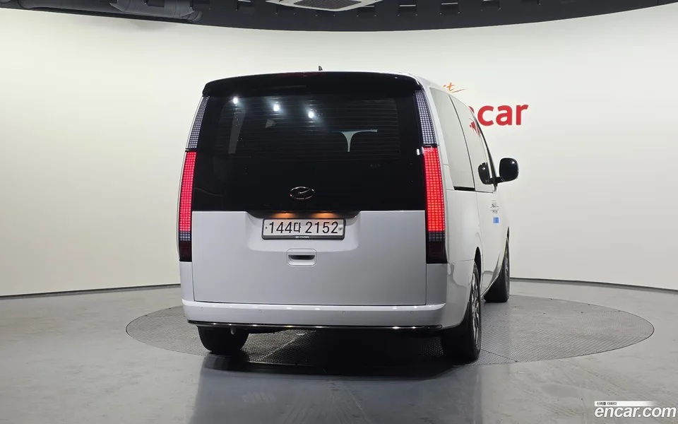 Hyundai Staria 9 2022 — миниатюра 4