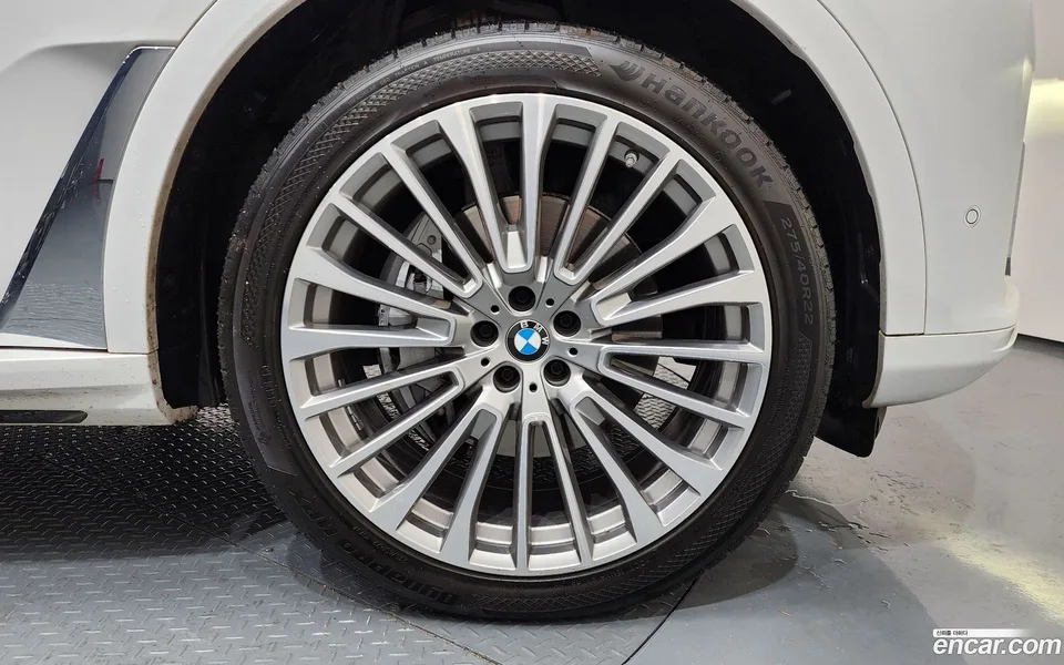 BMW X7 xDrive 40d 7 2022 — миниатюра 5