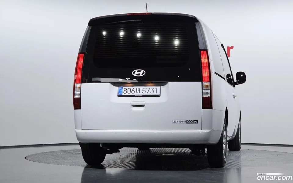 Hyundai Staria 3 2025 — миниатюра 4