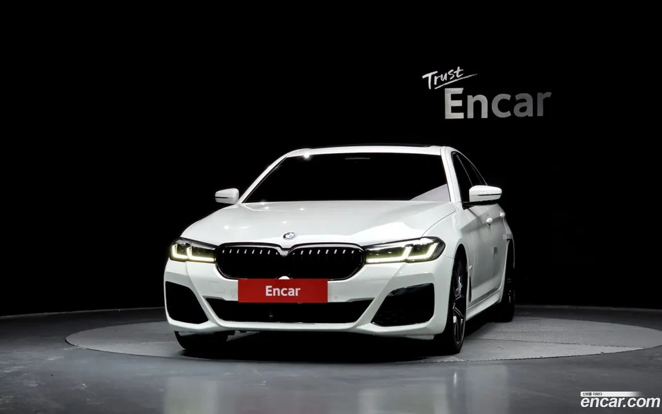 BMW 5 Series 530i M 2022 — миниатюра 3