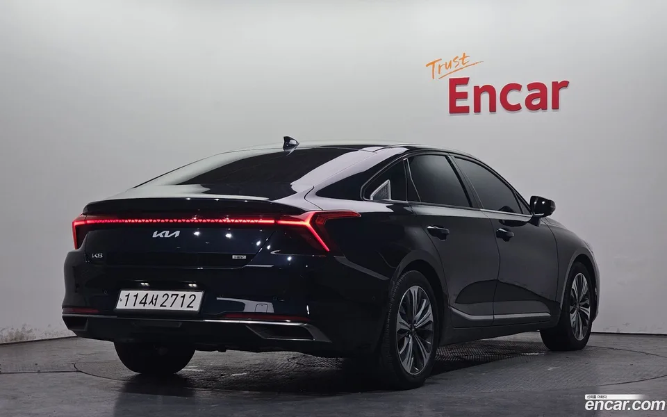 Kia K8 Hybrid 2022 — миниатюра 2