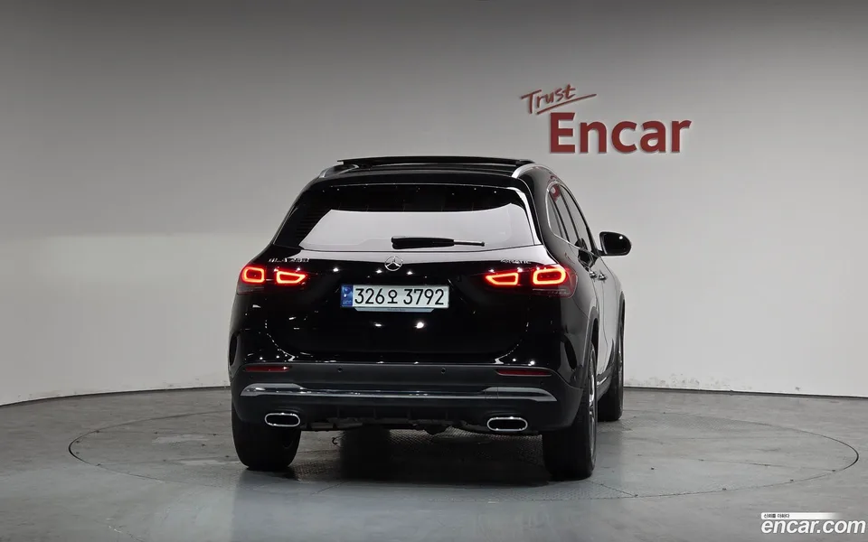 Mercedes-Benz GLA-Class GLA250 4MATIC 2023 — миниатюра 4