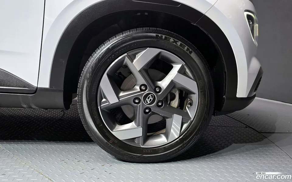 Hyundai Venue 1.6 2023 — миниатюра 5