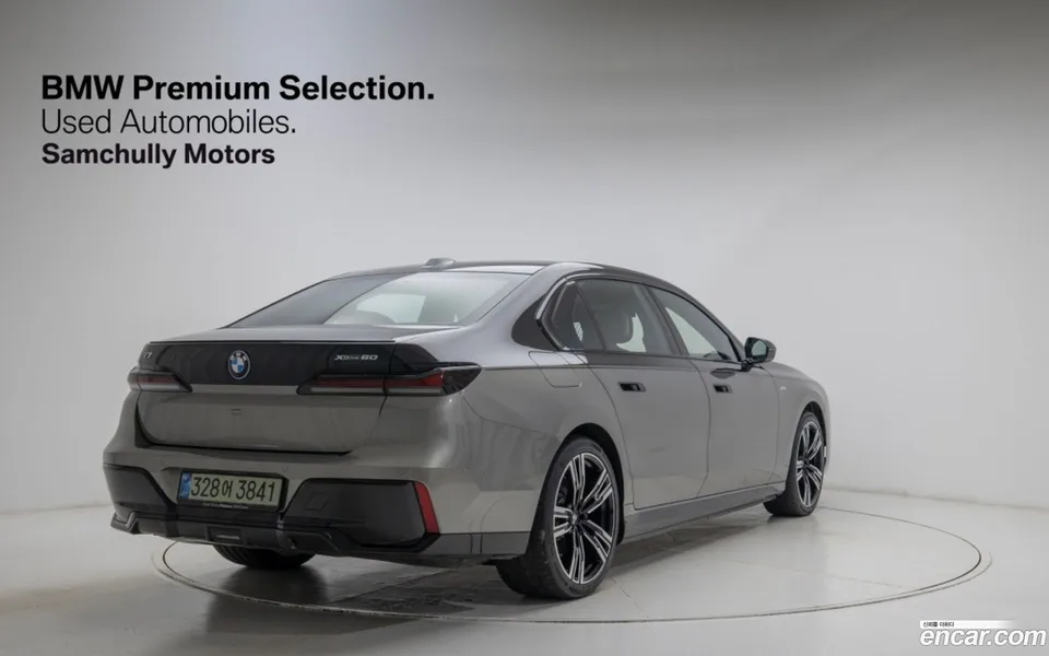 BMW i7 xDrive 60 M 2025 — миниатюра 4
