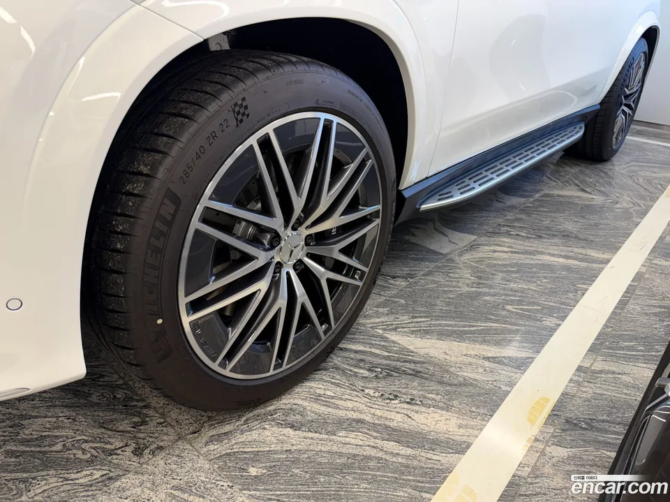 Mercedes-Benz GLE-Class AMG GLE53 4MATIC+ 2025 — миниатюра 5