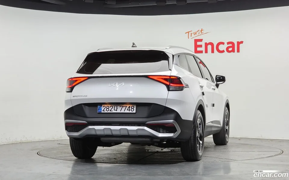Kia Sportage 1.6 2WD 2022 — миниатюра 4