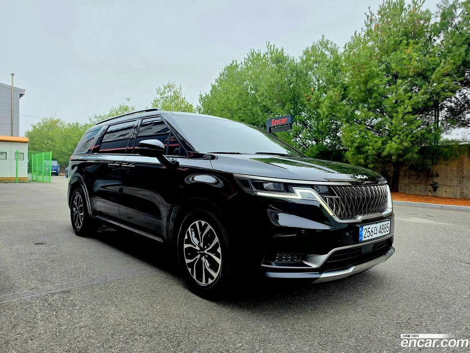 Kia Carnival 9 2023 — миниатюра 2