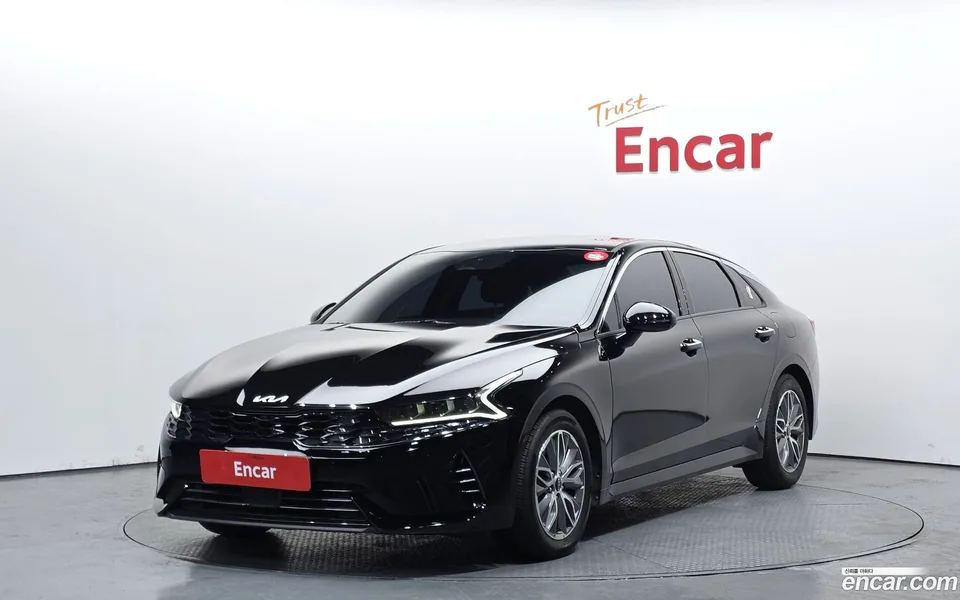 Kia K5 Hybrid 2022 — фото 1, купить с доставкой в Москву