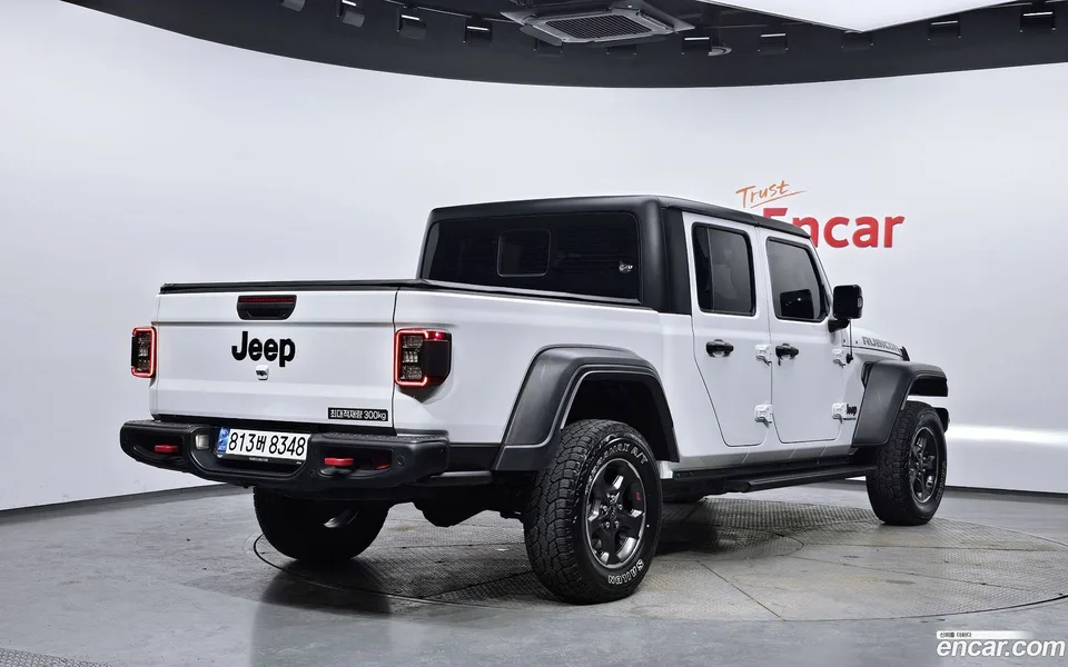 Jeep Gladiator 3.6 2023 — миниатюра 2