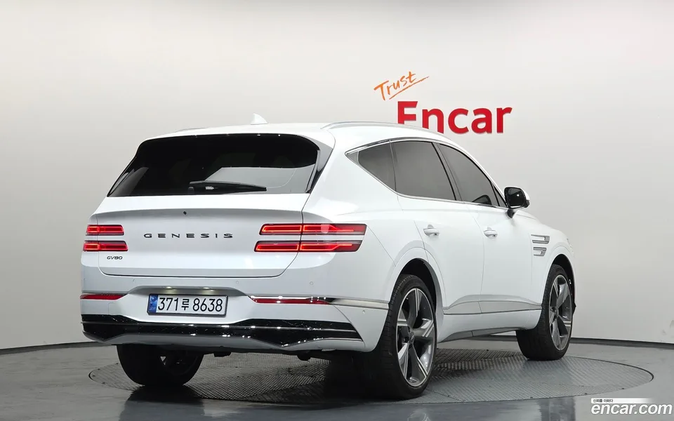 Genesis GV80 2.5T 2WD 2024 — миниатюра 2