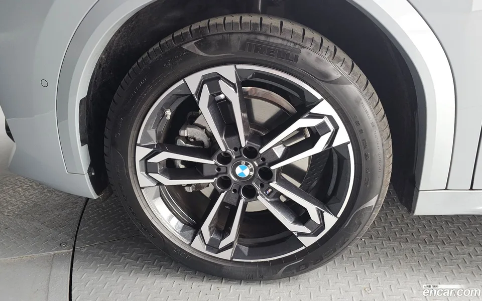 BMW X2 xDrive20i M 2025 — миниатюра 5
