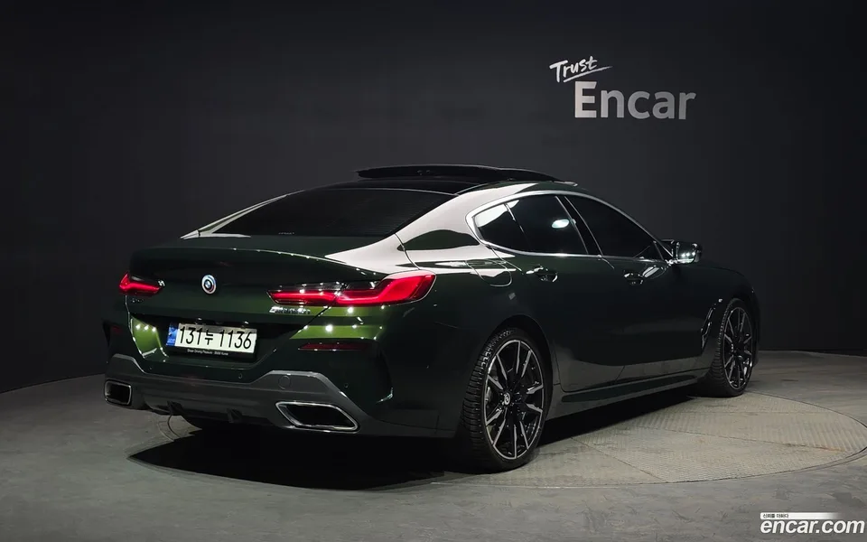 BMW 8 Series M850i xDrive 2022 — миниатюра 2