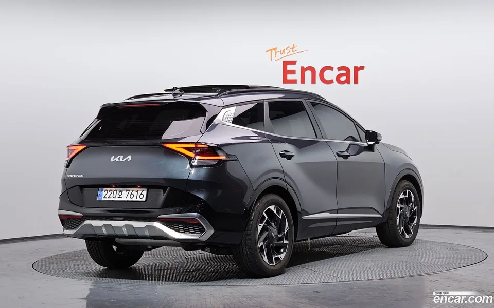 Kia Sportage 1.6 2WD 2023 — миниатюра 2