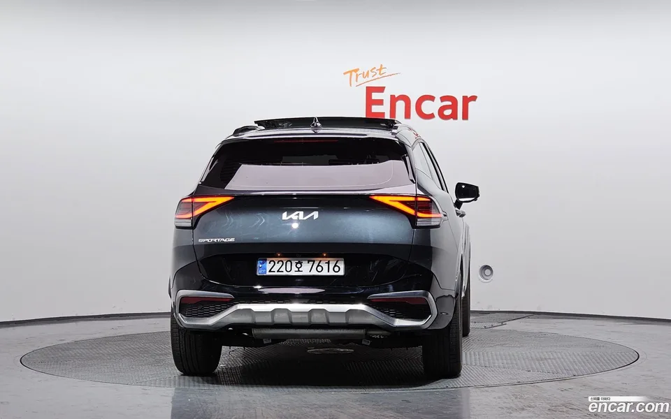 Kia Sportage 1.6 2WD 2023 — миниатюра 4