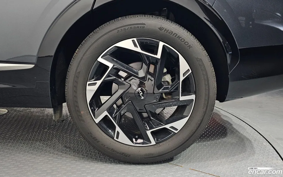 Kia Sportage 1.6 2WD 2023 — миниатюра 5