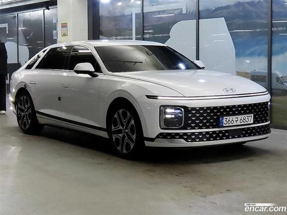 Hyundai Grandeur 2.5 2WD 2022 — фото 1, купить с доставкой в Москву