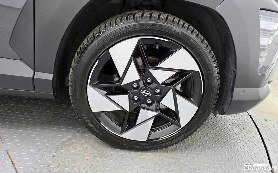 Hyundai Kona 1.6 4WD 2024 — миниатюра 5