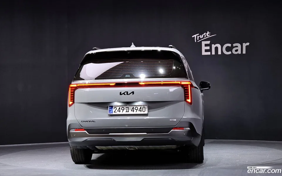 Kia Carnival HEV 9 2024 — миниатюра 4