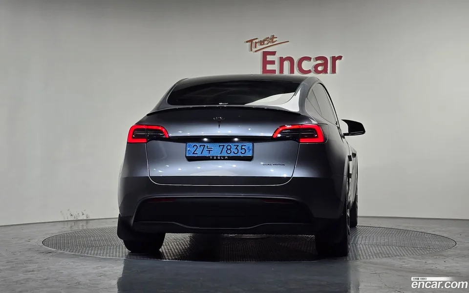 Tesla Model Y RWD 2025 — миниатюра 4
