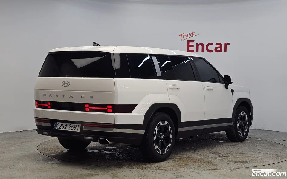 Hyundai SantaFe 2.5T 2WD 2024 — миниатюра 2