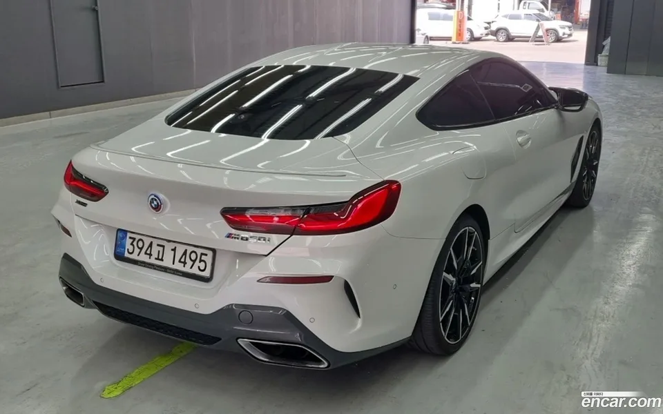 BMW 8 Series M850i xDrive 2022 — миниатюра 2