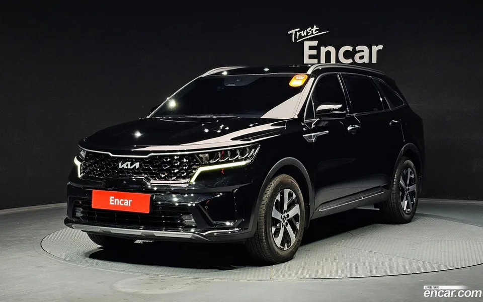 Kia Sorento 2.5T 2WD 2022 — фото 1, купить с доставкой в Москву