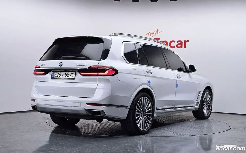 BMW X7 xDrive 40d 7 2024 — миниатюра 2