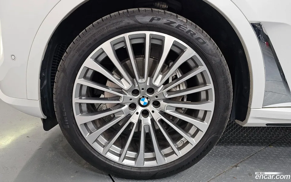 BMW X7 xDrive 40d 7 2024 — миниатюра 5