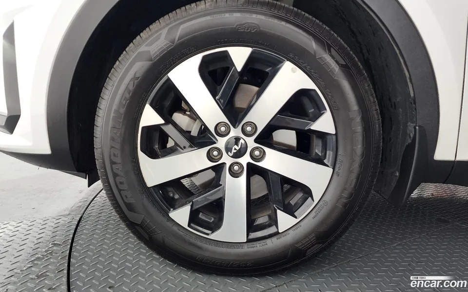 Kia Sorento 2.2 2WD 2023 — миниатюра 5