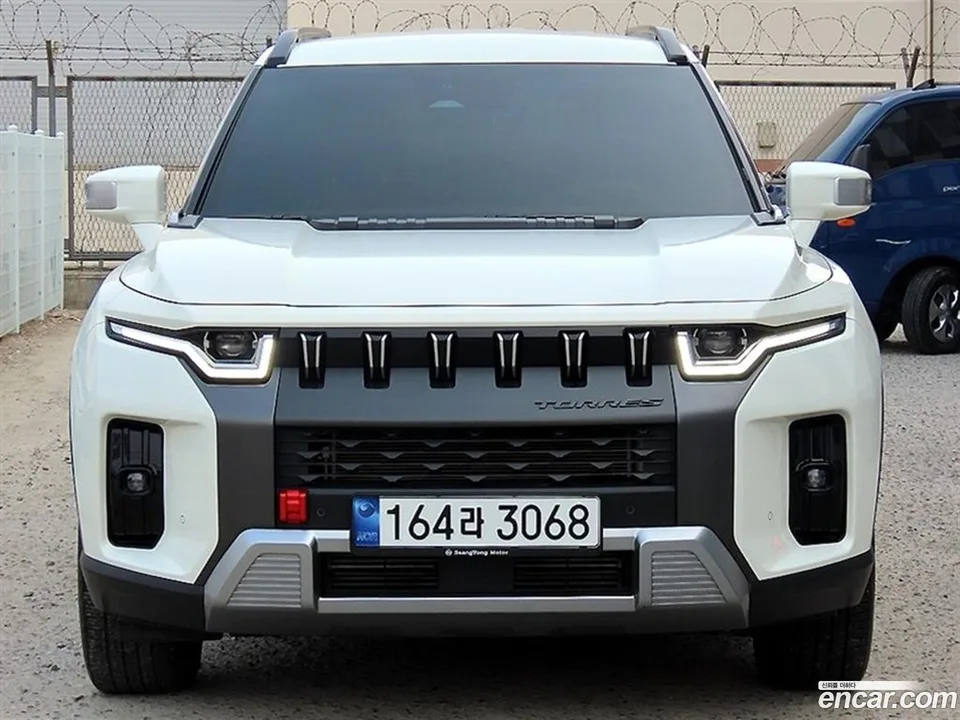 KG Mobility Torres 1.5 2WD 2024 — фото 1, купить с доставкой в Москву