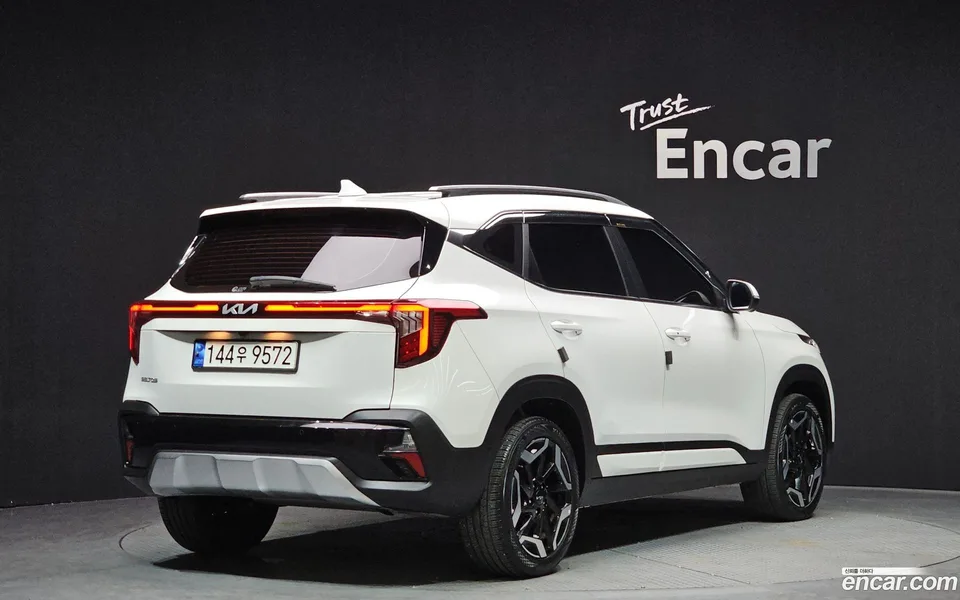 Kia Seltos 1.6 2WD 2023 — миниатюра 2
