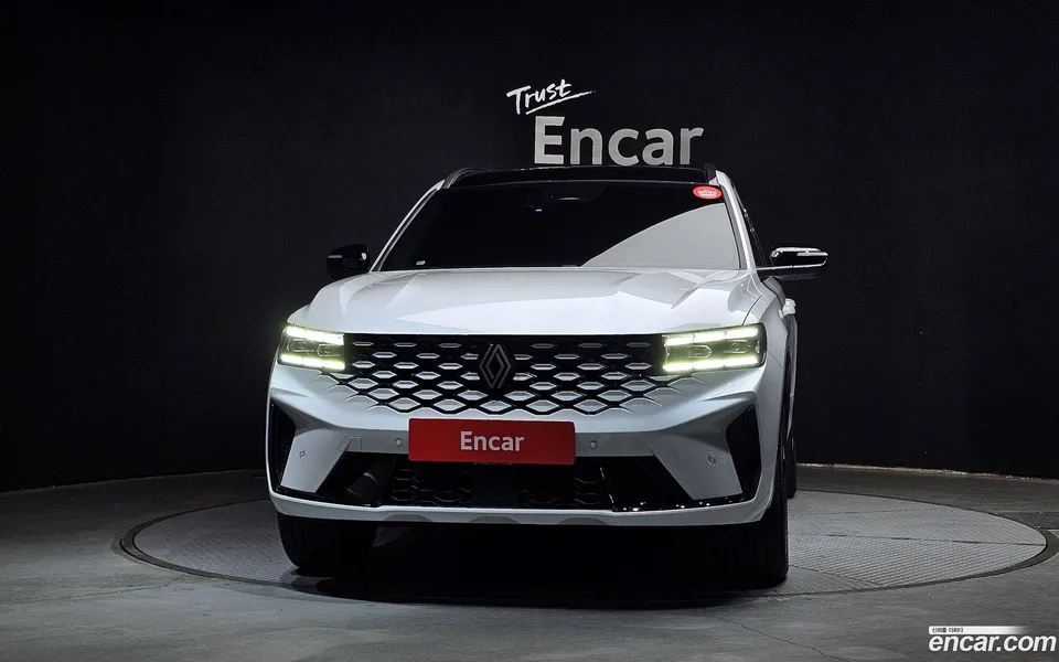 Renault Samsung Grand Koleos 1.5 E-TECH 2WD 2024 — миниатюра 3