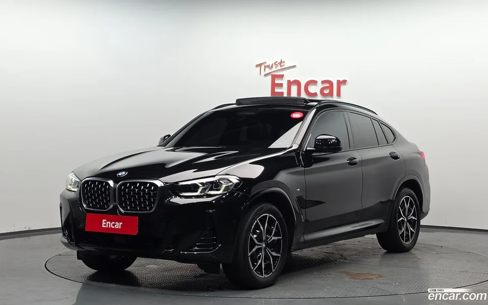 BMW X4 xDrive20i M 2023 — фото 1, купить с доставкой в Москву