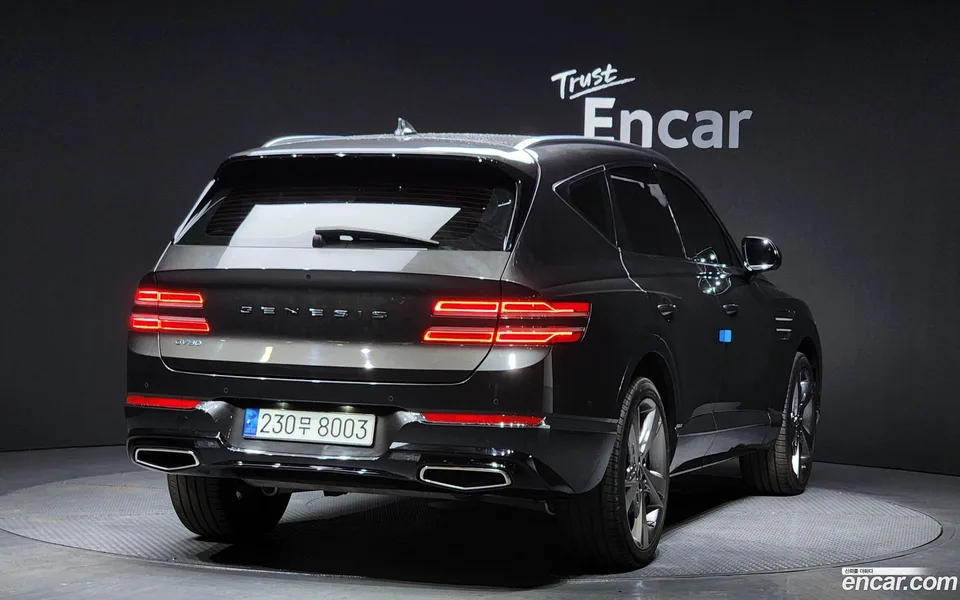 Genesis GV80 2.5T 2WD 2023 — миниатюра 2