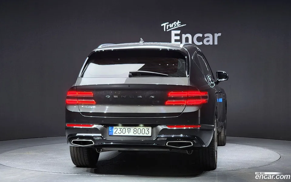 Genesis GV80 2.5T 2WD 2023 — миниатюра 4