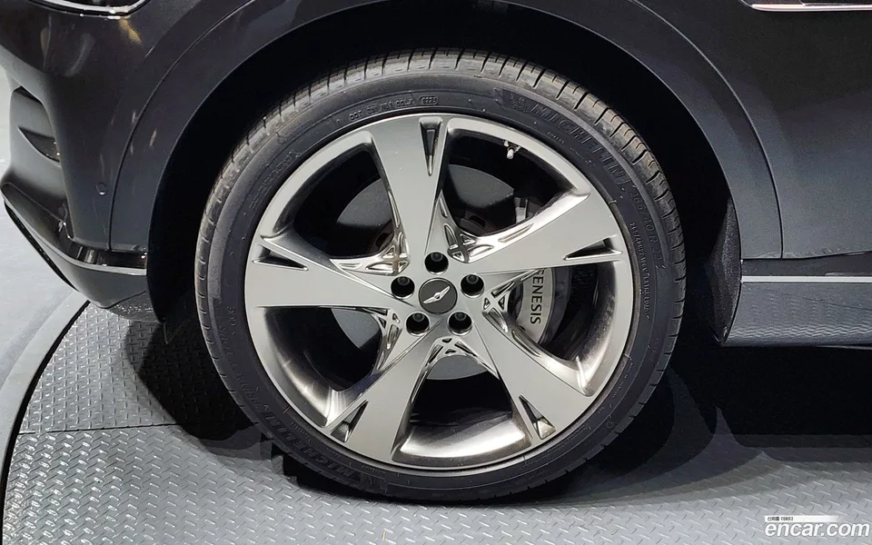 Genesis GV80 2.5T 2WD 2023 — миниатюра 5