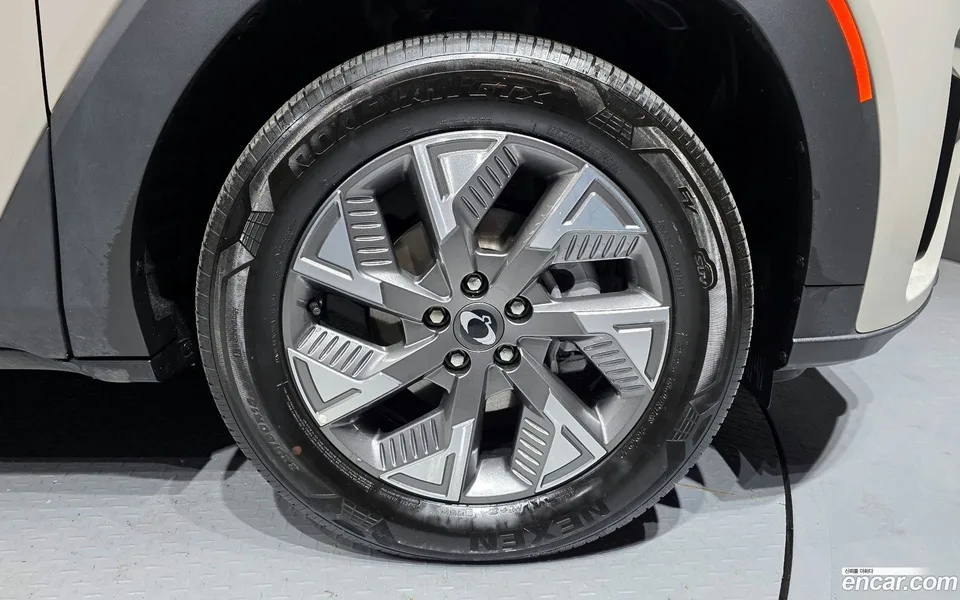 KG Mobility Torres EVX E7 2024 — миниатюра 5