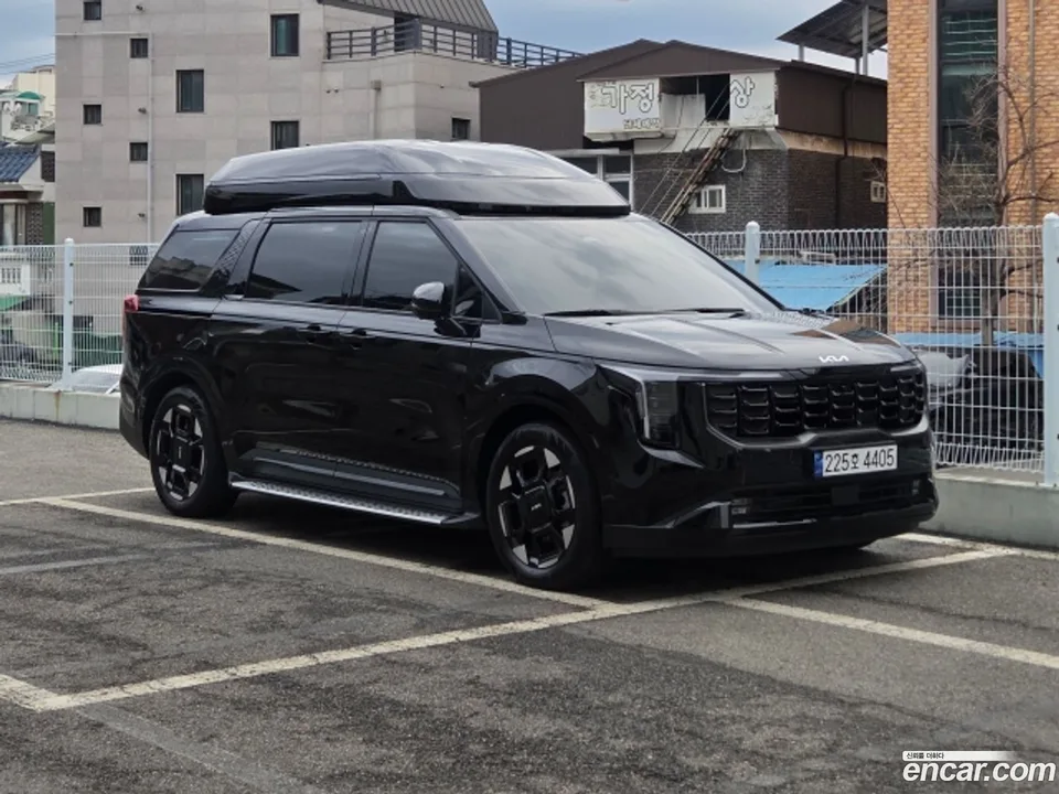 Kia Carnival HEV 9 2025 — фото 1, купить с доставкой в Москву