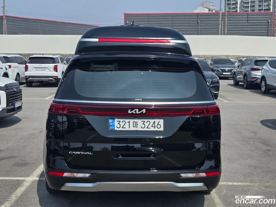 Kia Carnival 9 () 2022 — миниатюра 4