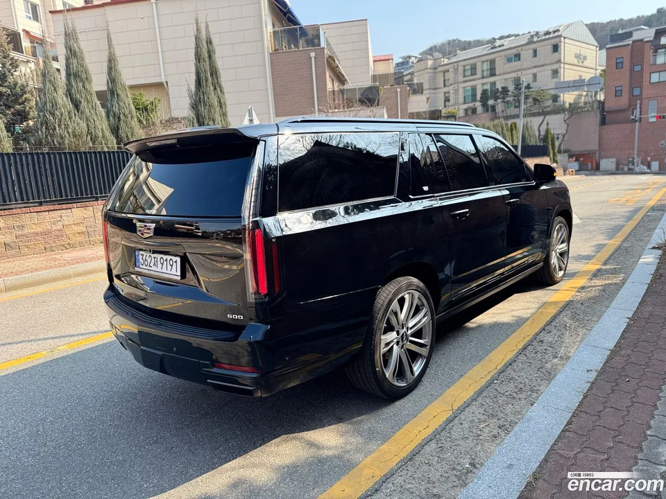 Cadillac Escalade 6.2 ESV 2025 — миниатюра 2