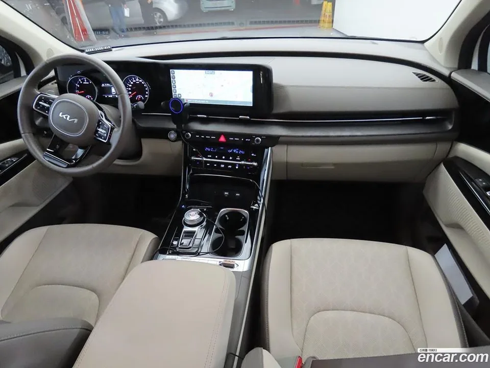 Kia Carnival (LPG) 2023 — миниатюра 5