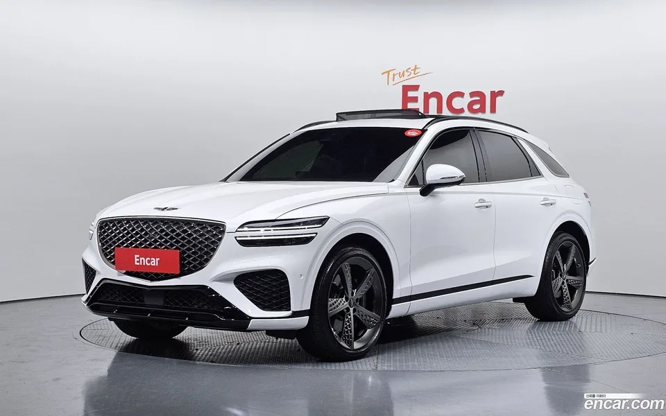 Genesis GV70 2.5T 2WD 2022 — фото 1, купить с доставкой в Москву