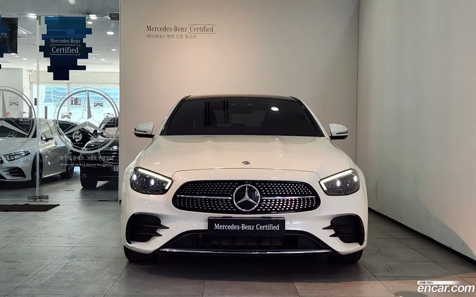 Mercedes-Benz E-Class E350 4MATIC AMG Line 2022 — миниатюра 3