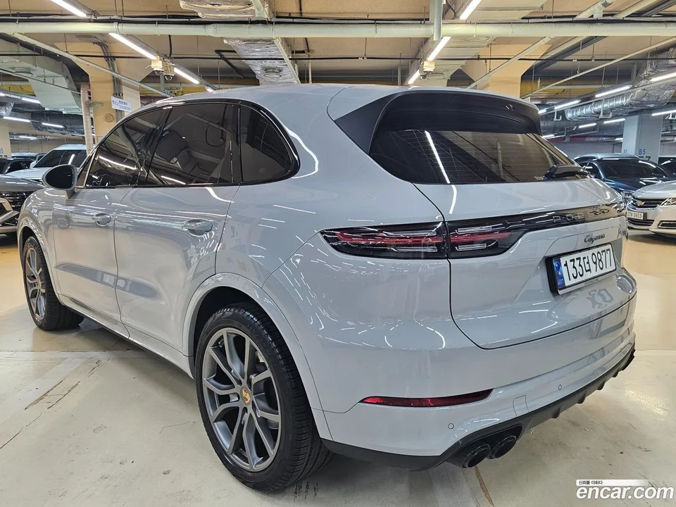 Porsche Cayenne 3.0 2023 — миниатюра 4